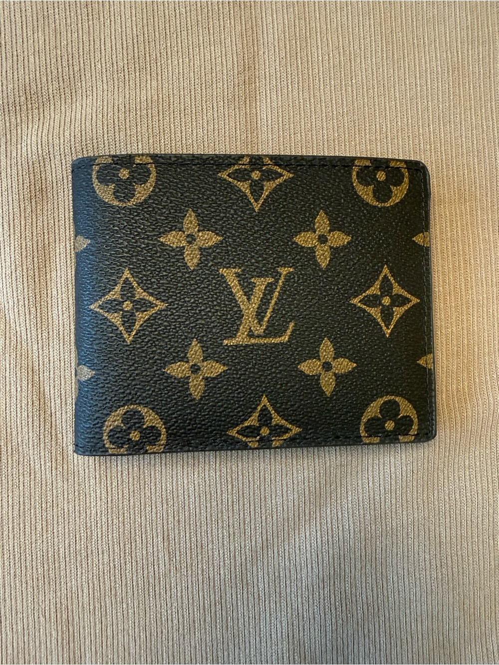 Multiple Wallet Monogram Canvas